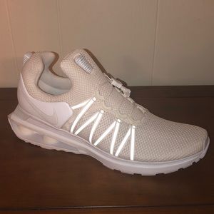 Nike Shox Gravity Triple White